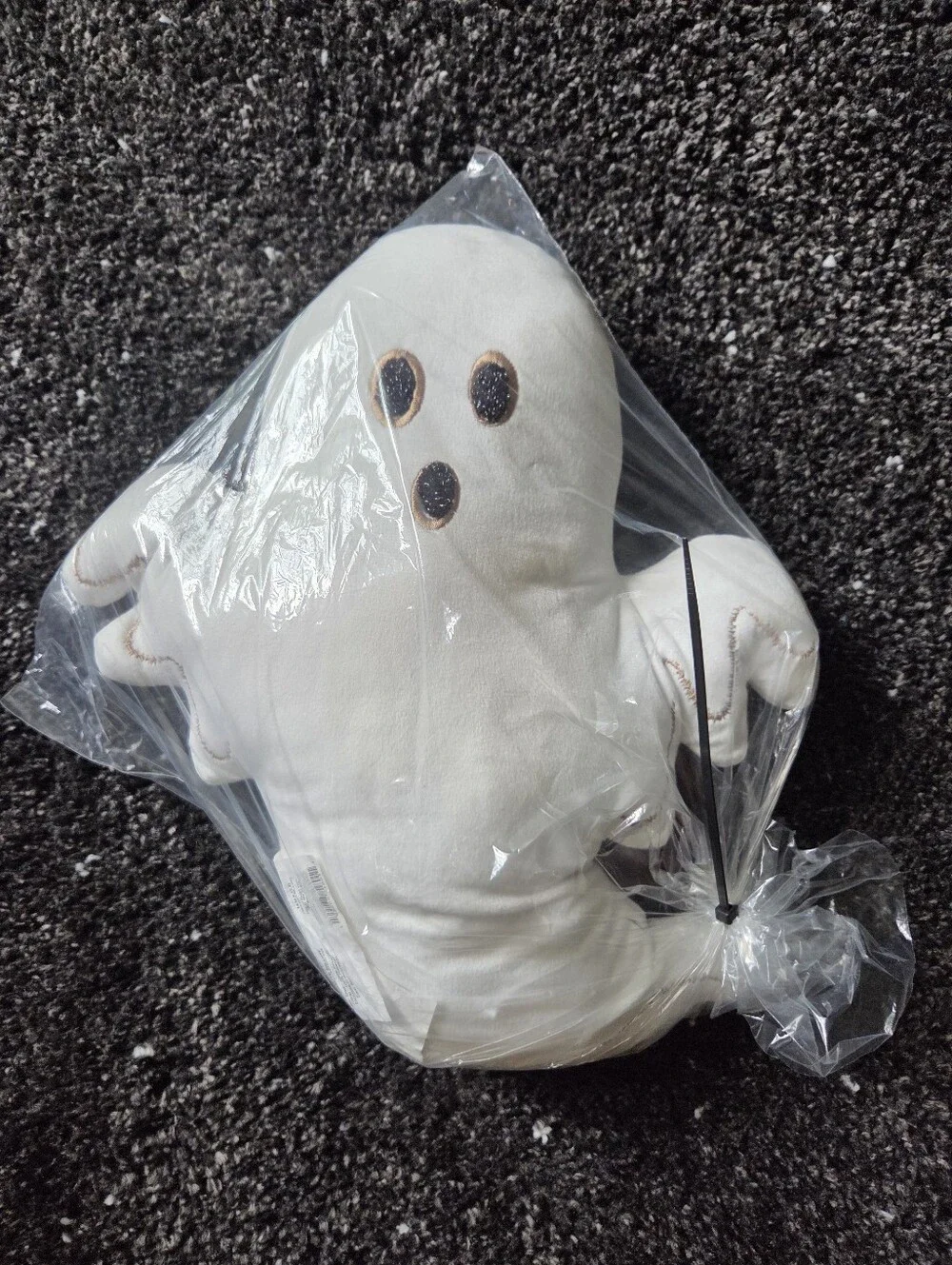Hyde and EEK! Target Halloween Set Ghost Throw Blanket And Ghost Shaped Pillow